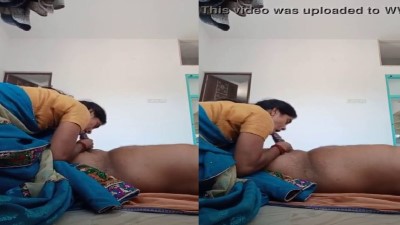 Thiruppur Aunty Wife Saree Aninthukondu Pool Oombi Vidugiraal